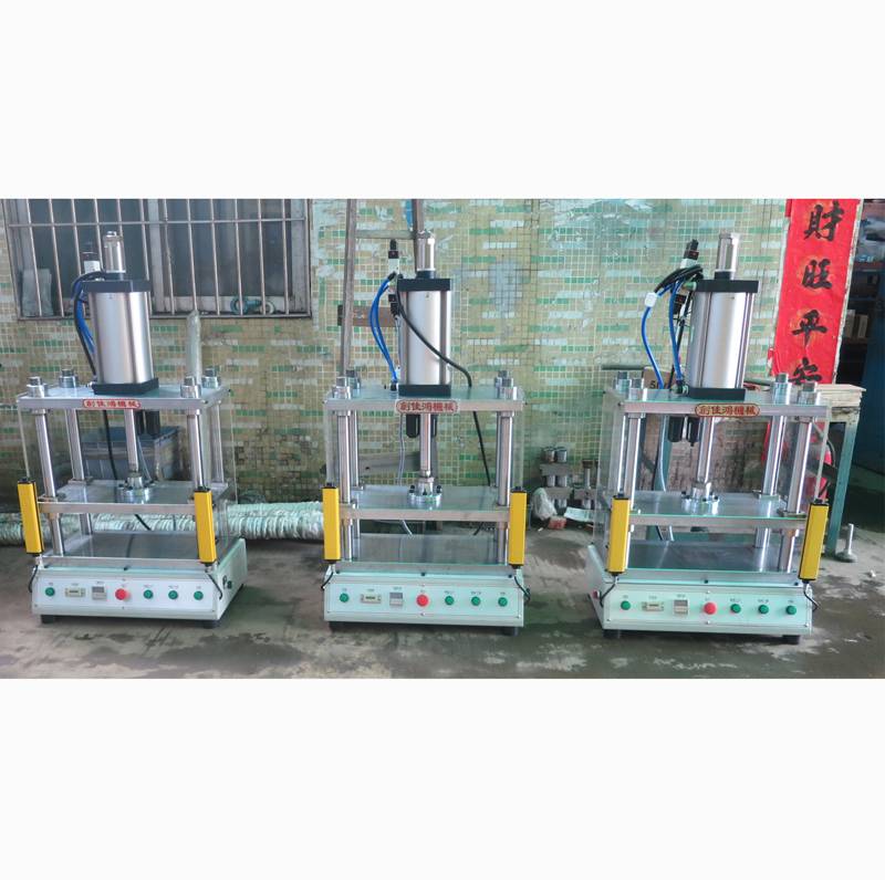 ��������≺����